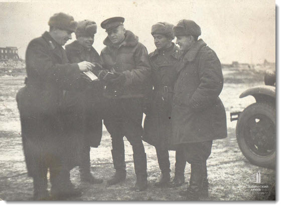 Штурман 198-го штурмового авиаполка гв. майор Е.И. Селиванов
