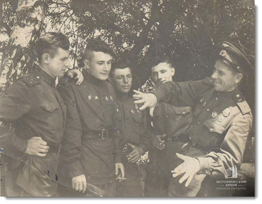 Командир авиаэскадрильи 198-го штурмового авиаполка капитан Е.И. Селиванов
