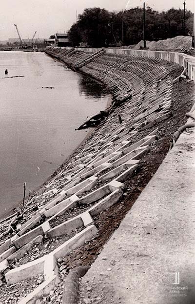 Строительство набережной на территории &laquo;Зеленый остров&raquo;. 