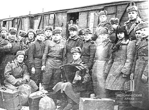 Группа демобилизованных воинов-сибиряков