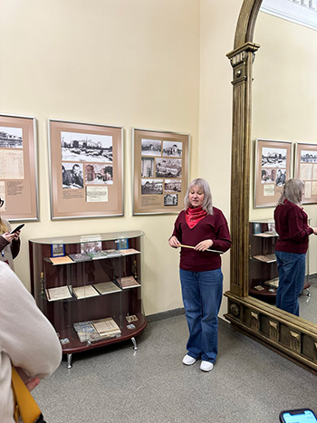 Уральские и сибирские туроператоры в гостях у омских архивистов_1